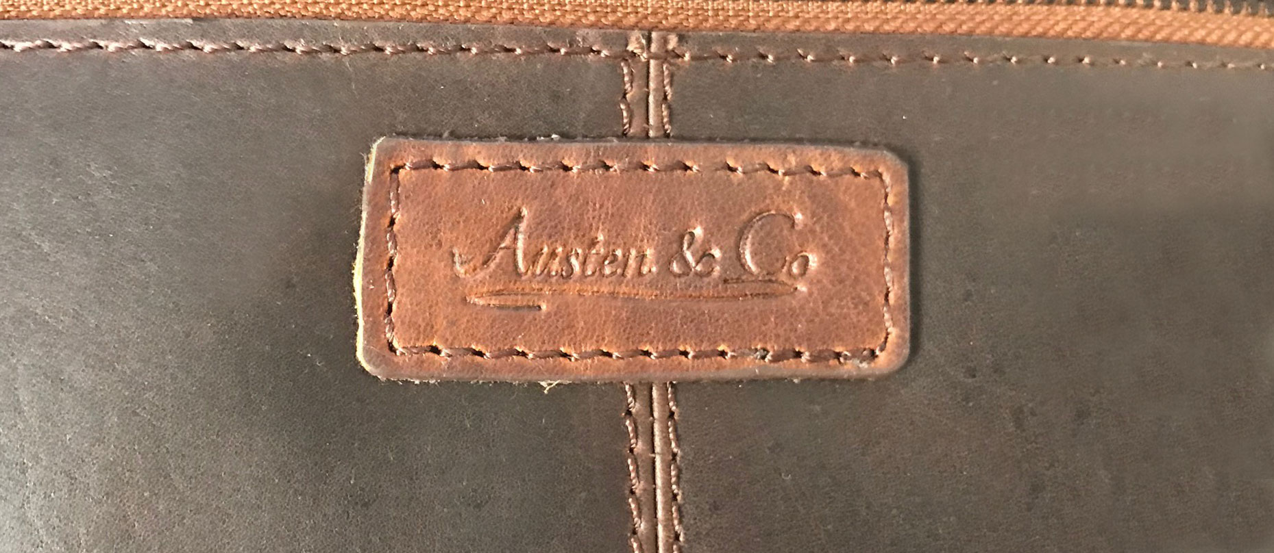 Black Wash Bag Austen & Co Logo